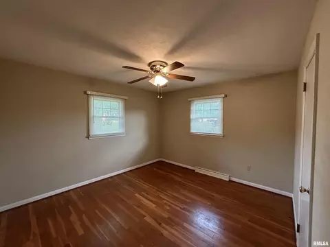 509 Valley View Dr, Silvis, IL 61282 photo 23