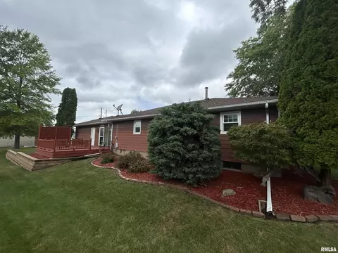 509 Valley View Dr, Silvis, IL 61282 photo 9
