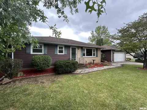 509 Valley View Dr, Silvis, IL 61282 photo 2