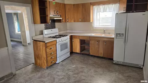 1420 13th Ave, Moline, IL 61265 photo 8