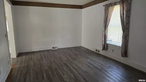 1420 13th Ave, Moline, IL 61265 photo 5