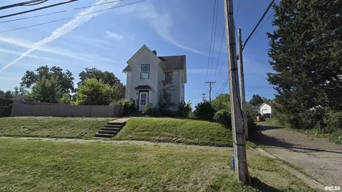 1420 13th Ave, Moline, IL 61265 photo 2