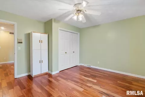 8 Red Oak Ct, Moline, IL 61265 photo 45