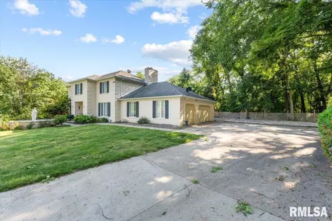 8 Red Oak Ct, Moline, IL 61265 photo 8