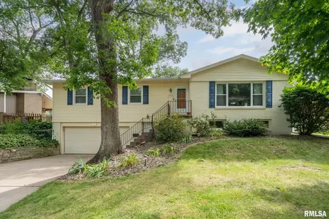 3430 51st St, Moline, IL 61265
