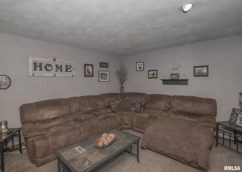 611 6th St, Andover, IL 61233 photo 16