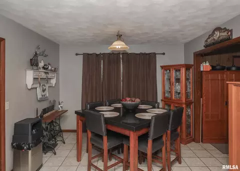 611 6th St, Andover, IL 61233 photo 10