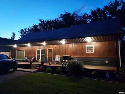 317 S Granite St, Marion, IL 62959