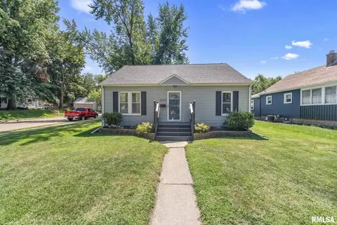 2203 W Lombard St, Davenport, IA 52804