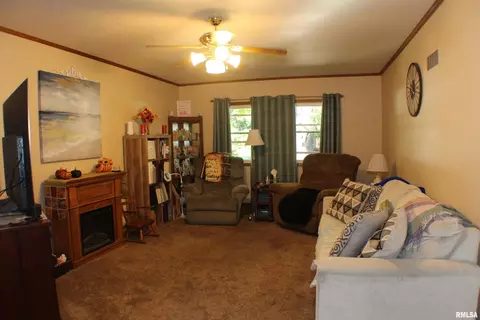 2817 2nd St, Moline, IL 61265 photo 14