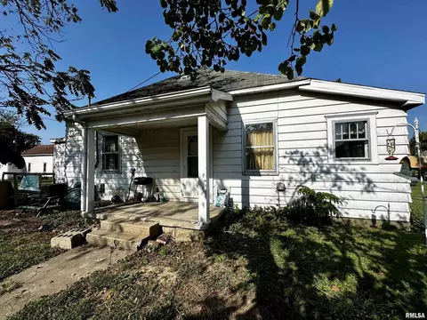 820 Dewey St, Eldorado, IL 62930 photo 20