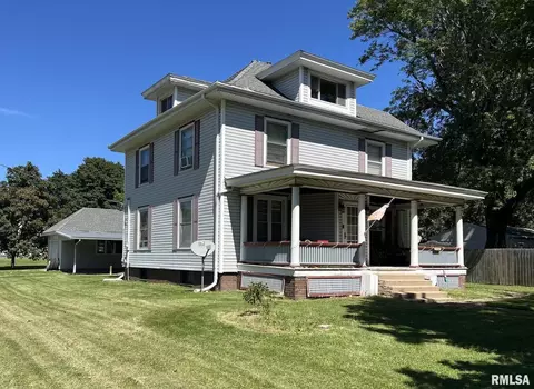 710 NW 1st St, Galva, IL 61434
