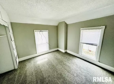 517 E 1st St, Kewanee, IL 61443 photo 6