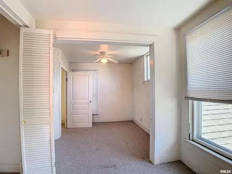 425 10th St, Moline, IL 61265 photo 15