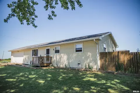 702 N Rangeline Ln, Lima, IL 62348