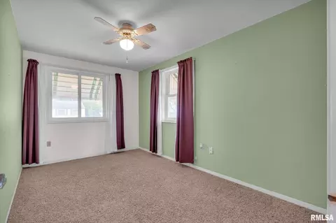 1006 40th St, Moline, IL 61265 photo 14