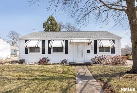 1006 40th St, Moline, IL 61265