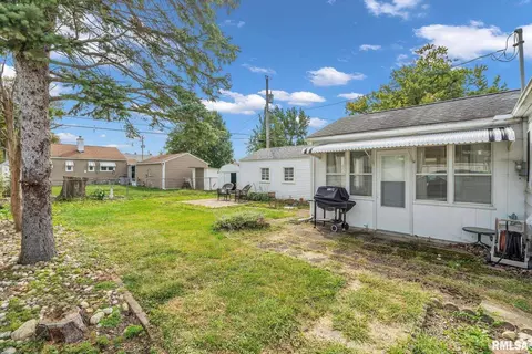 1006 40th St, Moline, IL 61265 photo 18