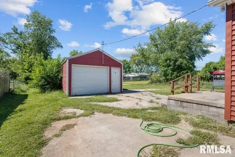 4229 39th St, Moline, IL 61265 photo 16