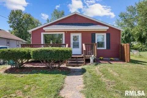 4229 39th St, Moline, IL 61265