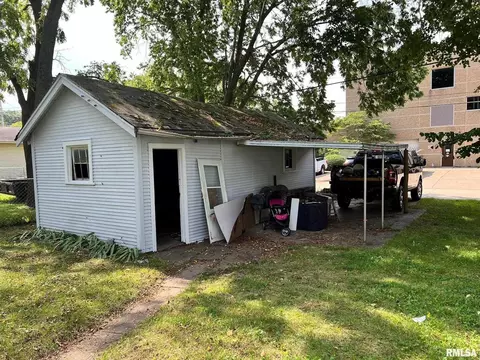 227 38th St, Moline, IL 61265 photo 37