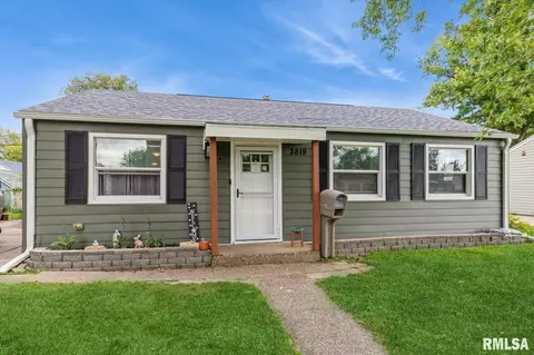 3819 10th Avenue Pl, Moline, IL 61265