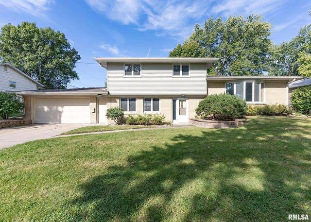 3905 1st St, East Moline, IL 61244