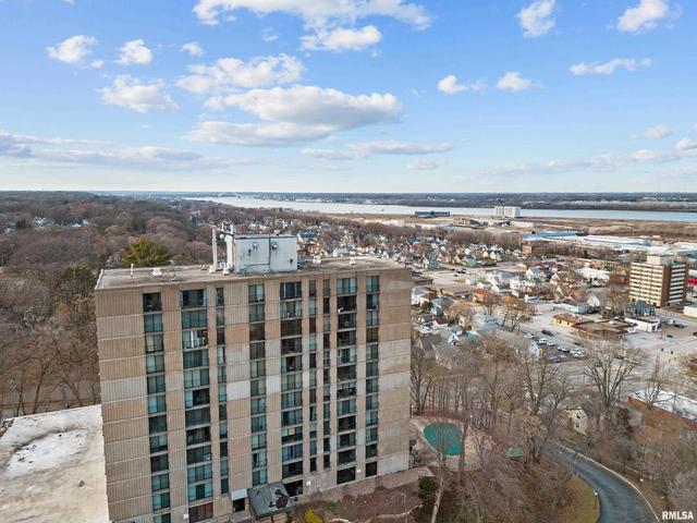 1800 7th St #7E, East Moline, IL 61244
