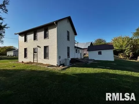 25007 W 124th Ave, Illinois City, IL 61259