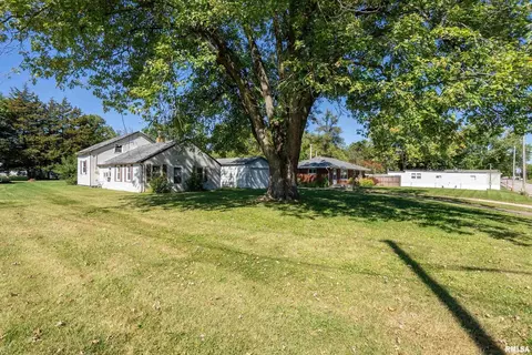 4367 11th St, East Moline, IL 61244