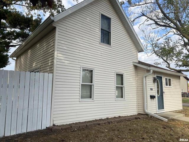 1231 16th Ave, Fulton, IL 61252