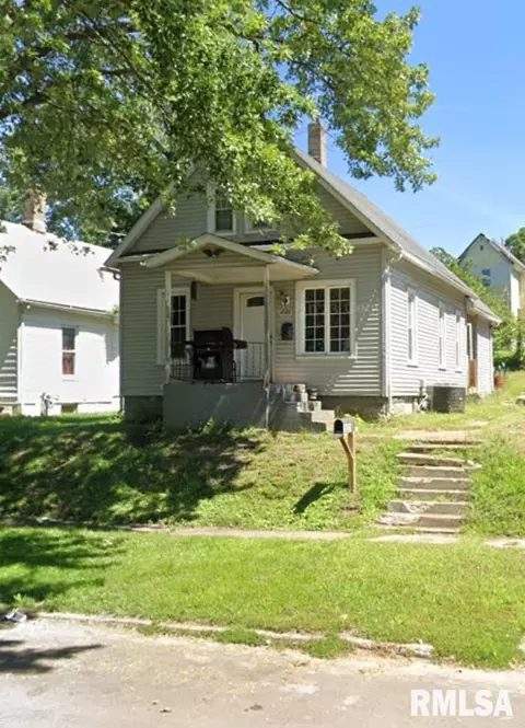 1621 14 12 St, Rock Island, IL 61201