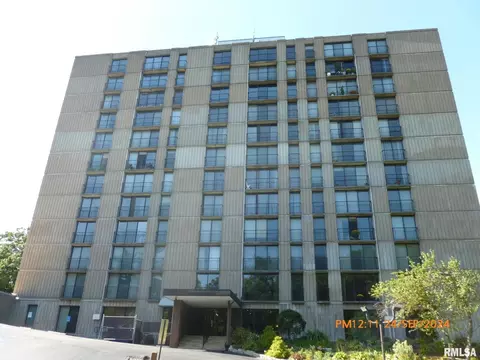 1800 7th St #9A, East Moline, IL 61244