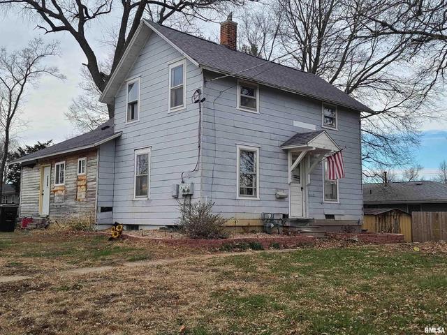 321 N Jackson St, Morrison, IL 61270