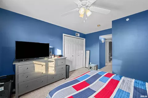 121 E Price St #302, Eldridge, IA 52748 photo 11