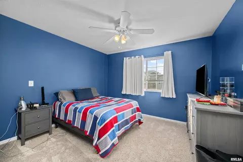 121 E Price St #302, Eldridge, IA 52748 photo 12