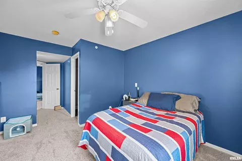 121 E Price St #302, Eldridge, IA 52748 photo 10