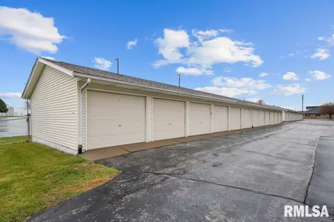 800 E Iowa St #1 D, Eldridge, IA 52748 photo 17