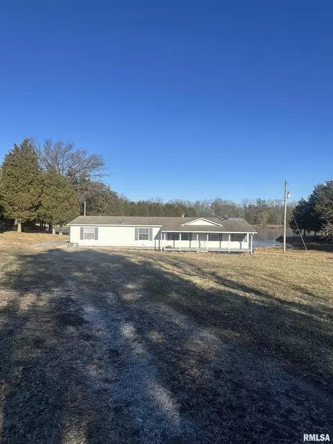 165 Nile Ln, Creal Springs, IL 62922