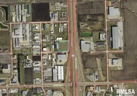 1198 E Franklin St, Eldridge, IA 52748