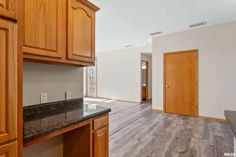 17 Cherry, Hampton, IL 61256 photo 9