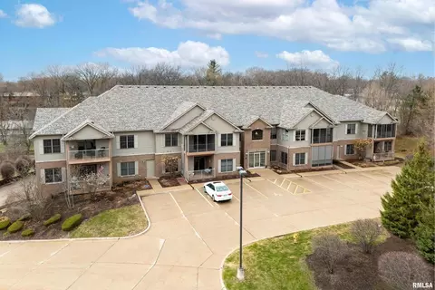 1247 E Kimberly Rd #1247, Bettendorf, IA 52722