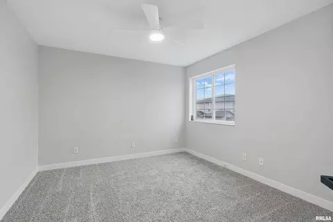 209 E Price St #203, Eldridge, IA 52748 photo 15