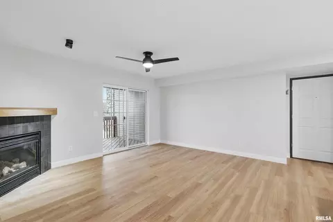 209 E Price St #203, Eldridge, IA 52748 photo 6