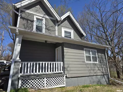 616 E 6th St, Davenport, IA 52803