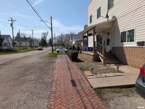 Other - 716 W 3rd St, Kewanee, IL 61443 photo 5 of 24