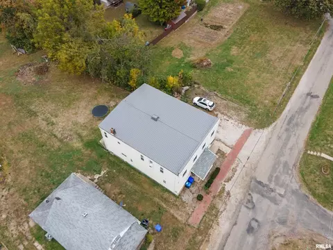 View/Area - 716 W 3rd St, Kewanee, IL 61443 photo 10 of 14