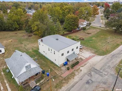 View/Area - 716 W 3rd St, Kewanee, IL 61443 photo 9 of 14