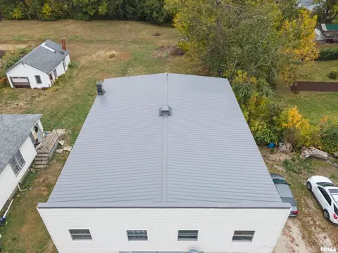 View/Area - 716 W 3rd St, Kewanee, IL 61443 photo 8 of 14