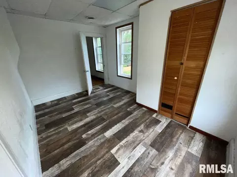 Bedroom - 716 W 3rd St, Kewanee, IL 61443 photo 6 of 6